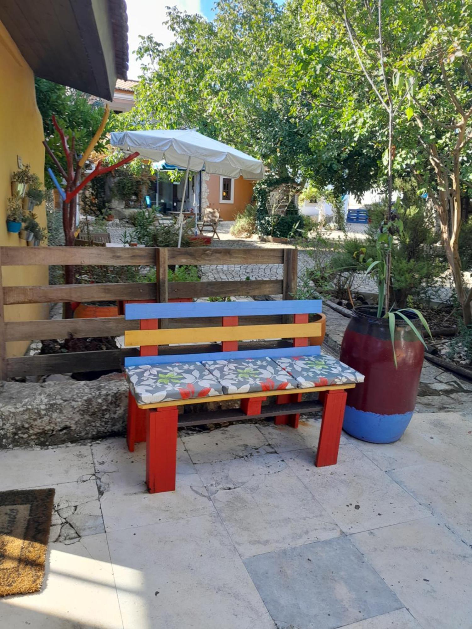 Refugio Das Artes Guesthouse Porto de Mós Exteriör bild