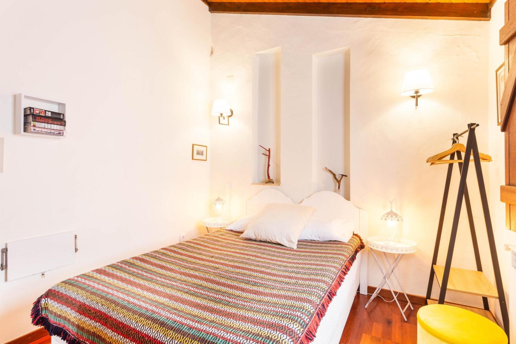 Refugio Das Artes Guesthouse Porto de Mós Exteriör bild