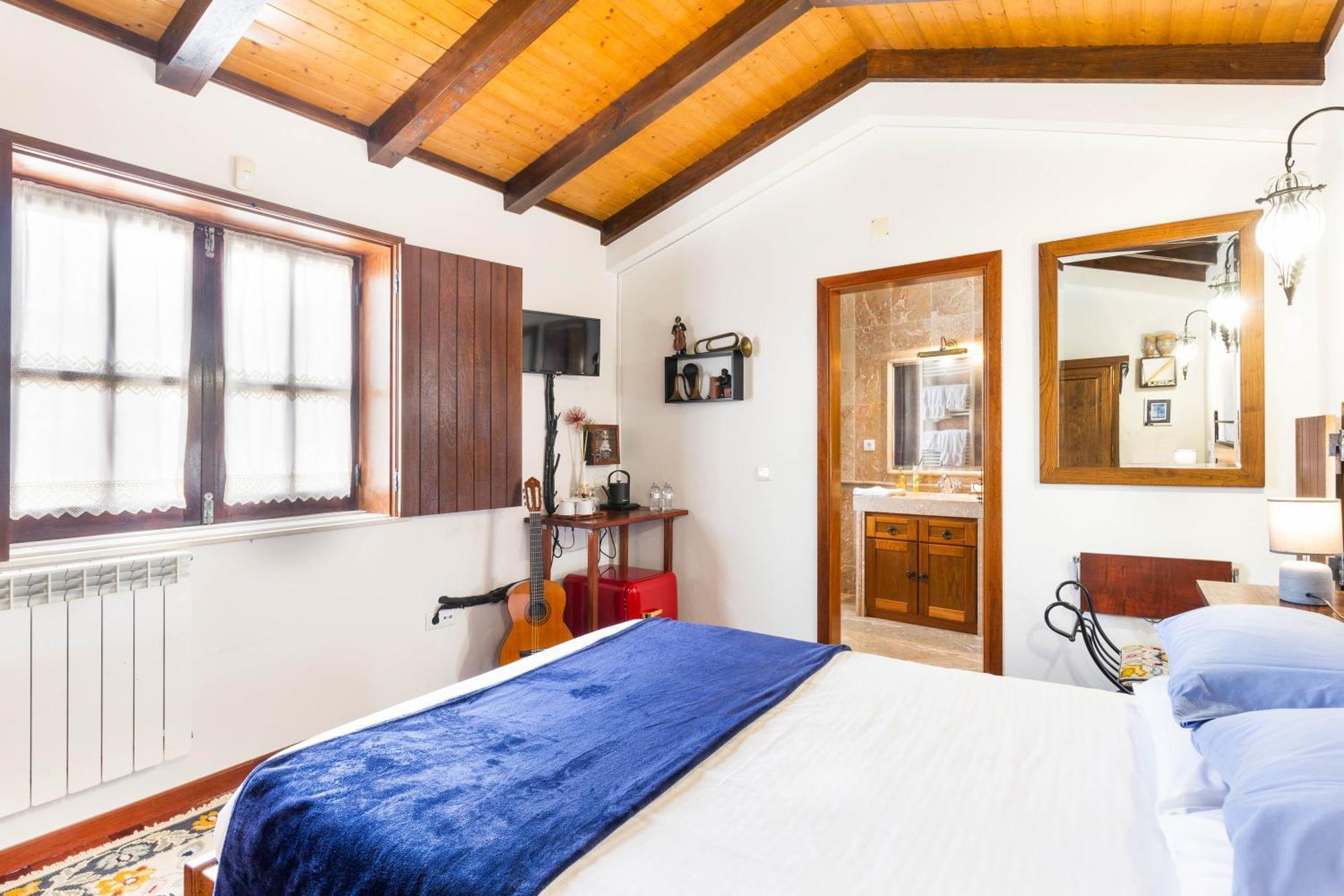 Refugio Das Artes Guesthouse Porto de Mós Exteriör bild