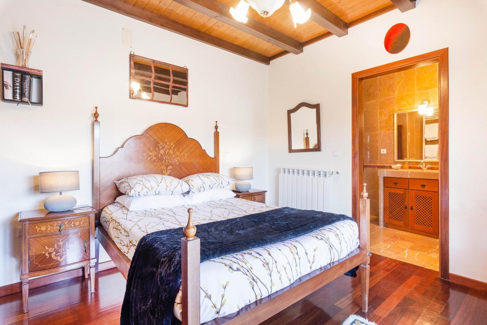 Refugio Das Artes Guesthouse Porto de Mós Exteriör bild